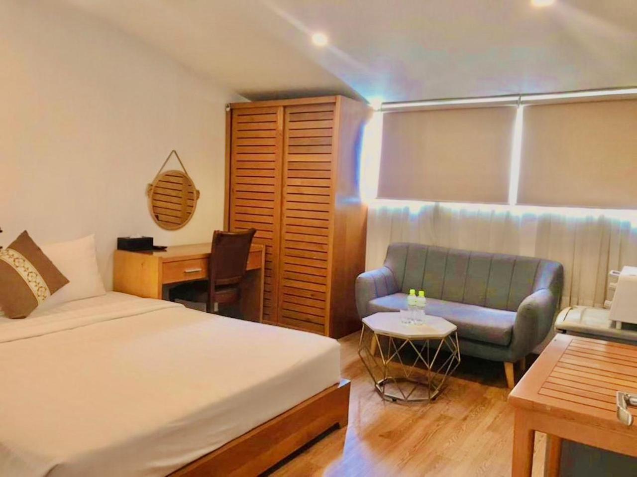 Simmi 5 Hotel & Apartment Ho Chi Minh City Bagian luar foto