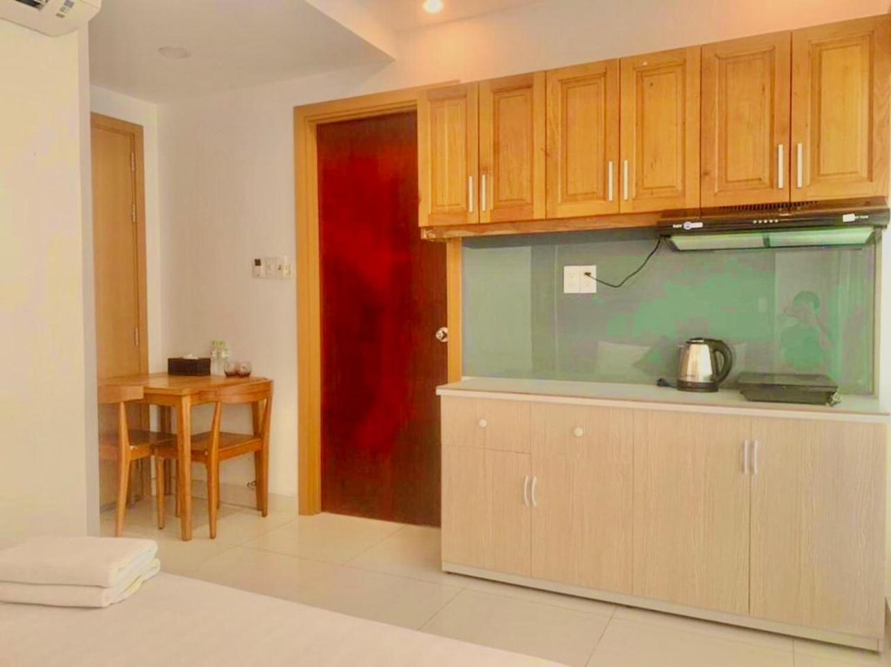 Simmi 5 Hotel & Apartment Ho Chi Minh City Bagian luar foto
