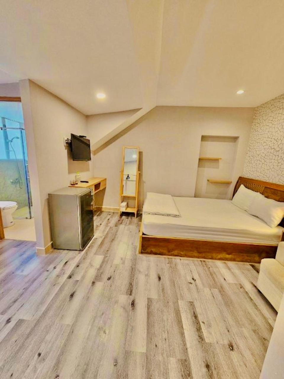 Simmi 5 Hotel & Apartment Ho Chi Minh City Bagian luar foto