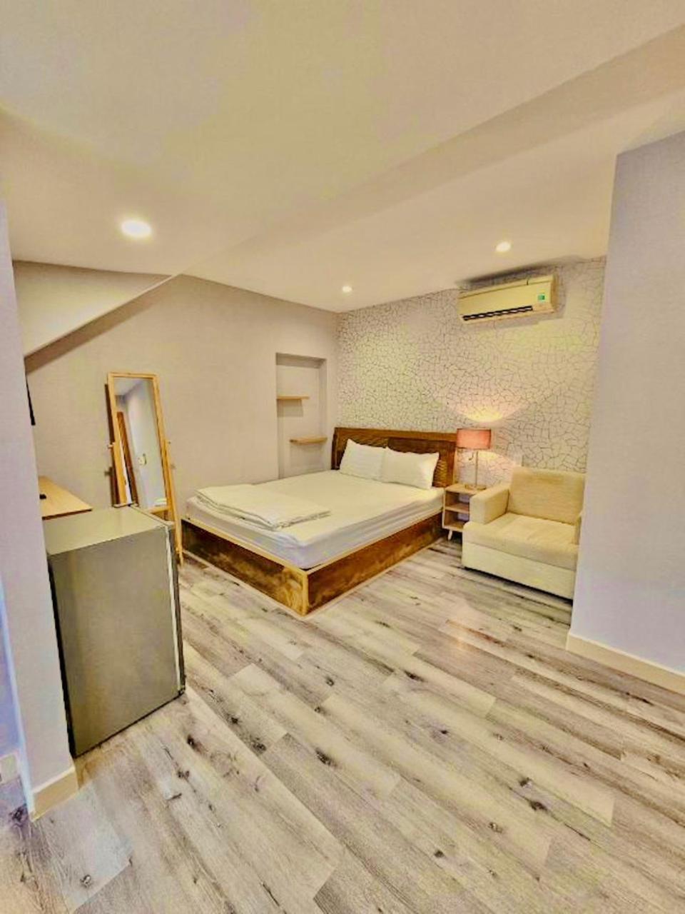 Simmi 5 Hotel & Apartment Ho Chi Minh City Bagian luar foto