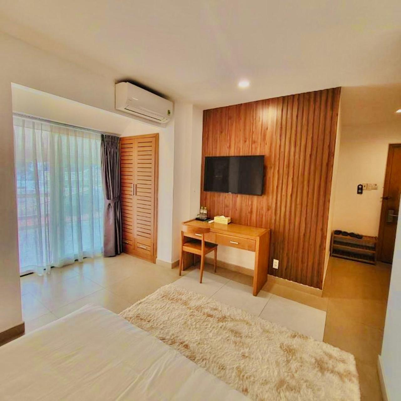 Simmi 5 Hotel & Apartment Ho Chi Minh City Bagian luar foto